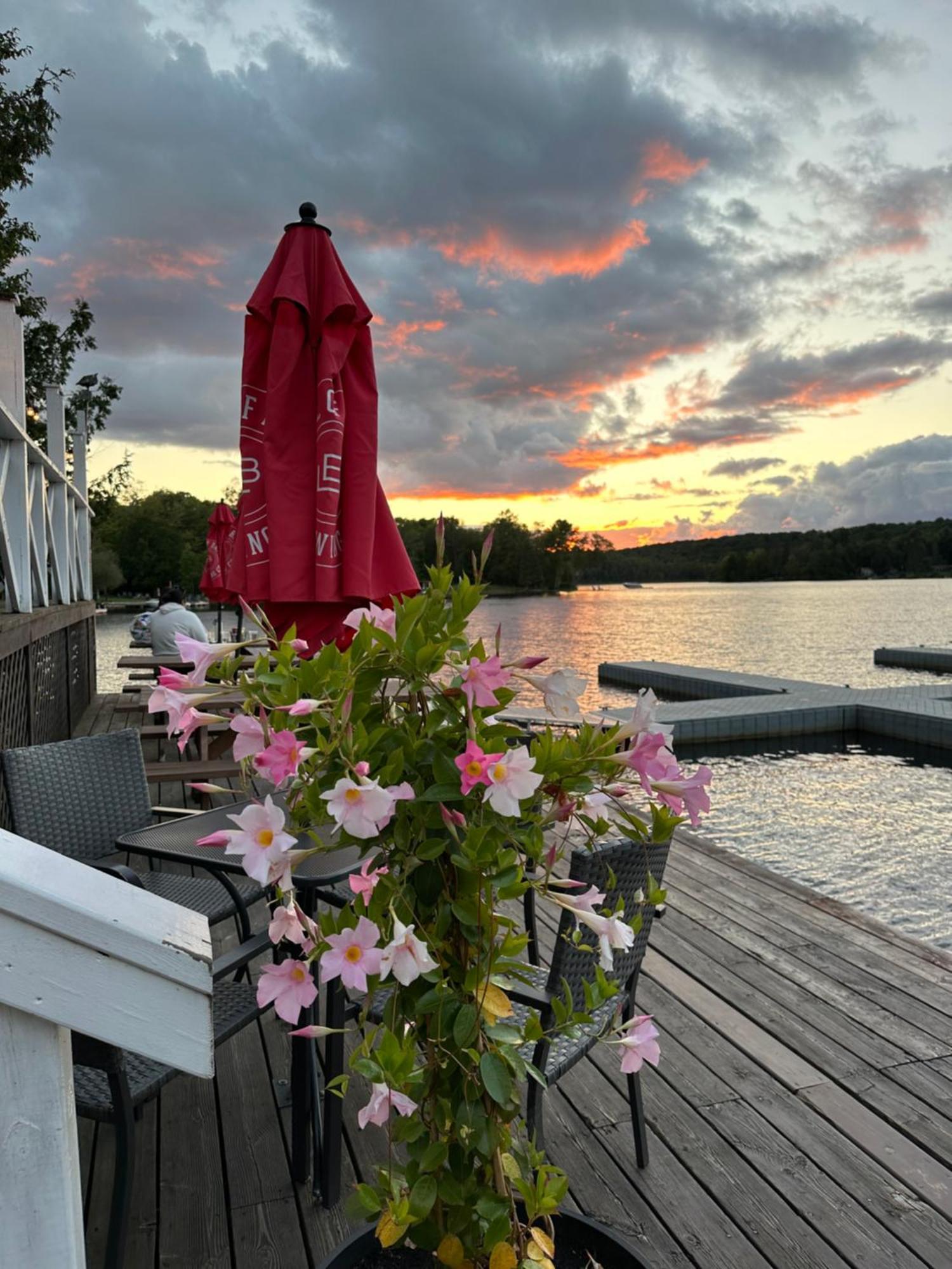 Bonnie View Inn Haliburton Exterior foto