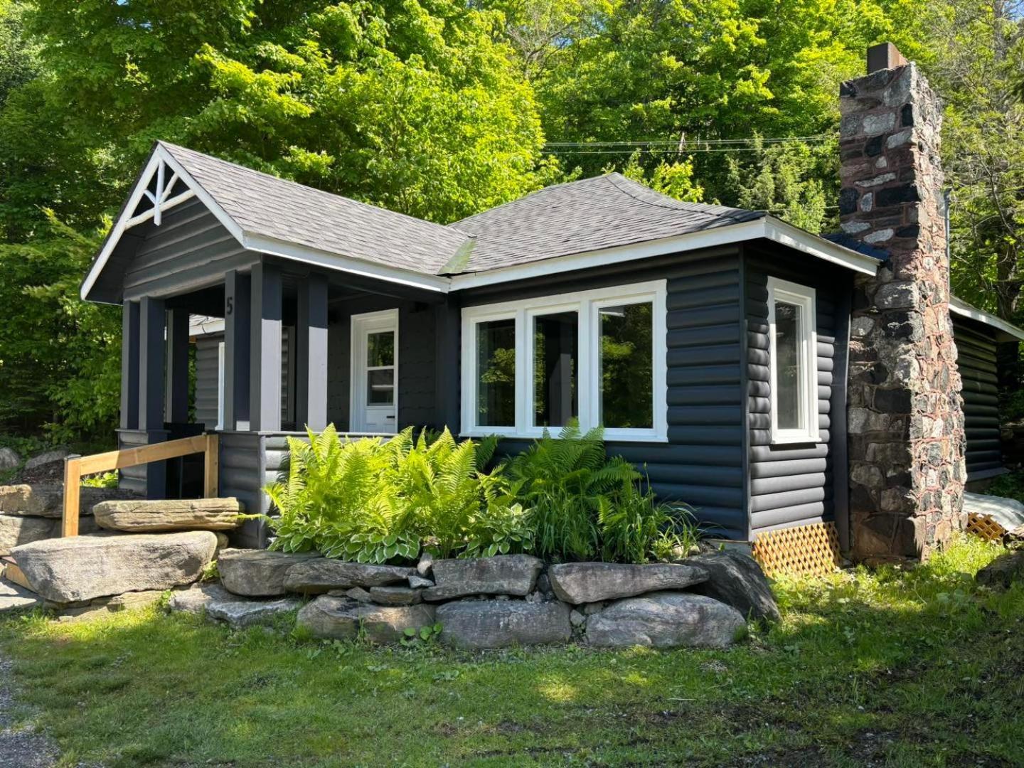 Bonnie View Inn Haliburton Exterior foto